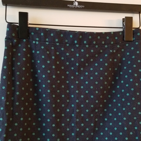 GAP | Dark Blue Skirt with Green mini polka dots - Picture 3 of 3